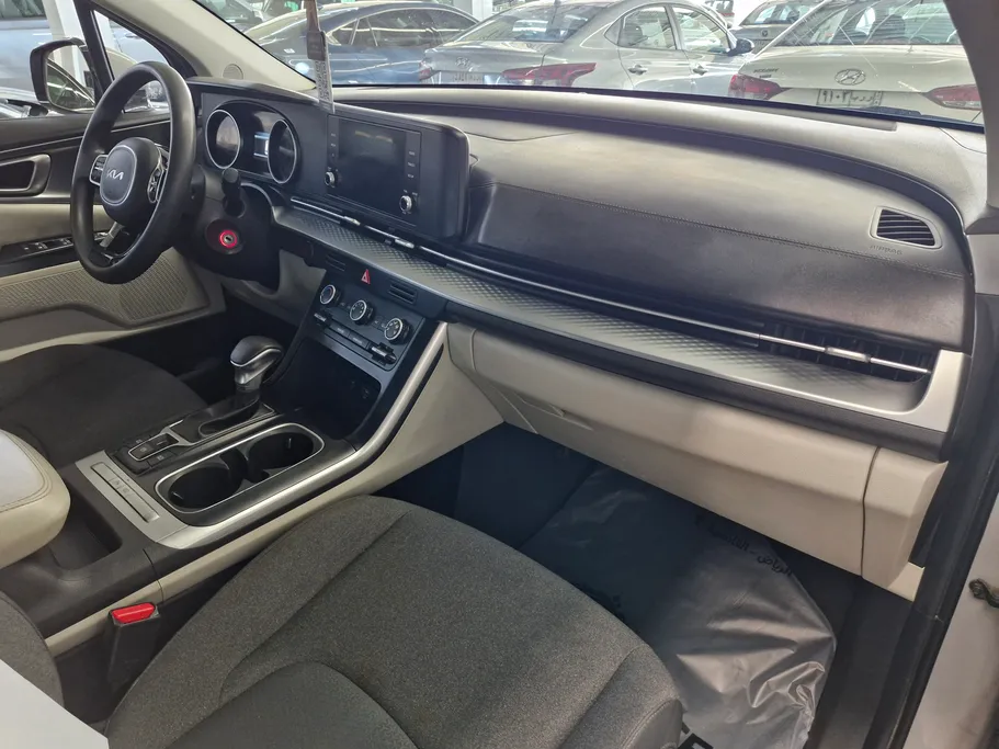 كيا كرنفال LX 2023 