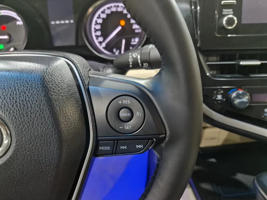 2024 Toyota Camry  GLE HEV  