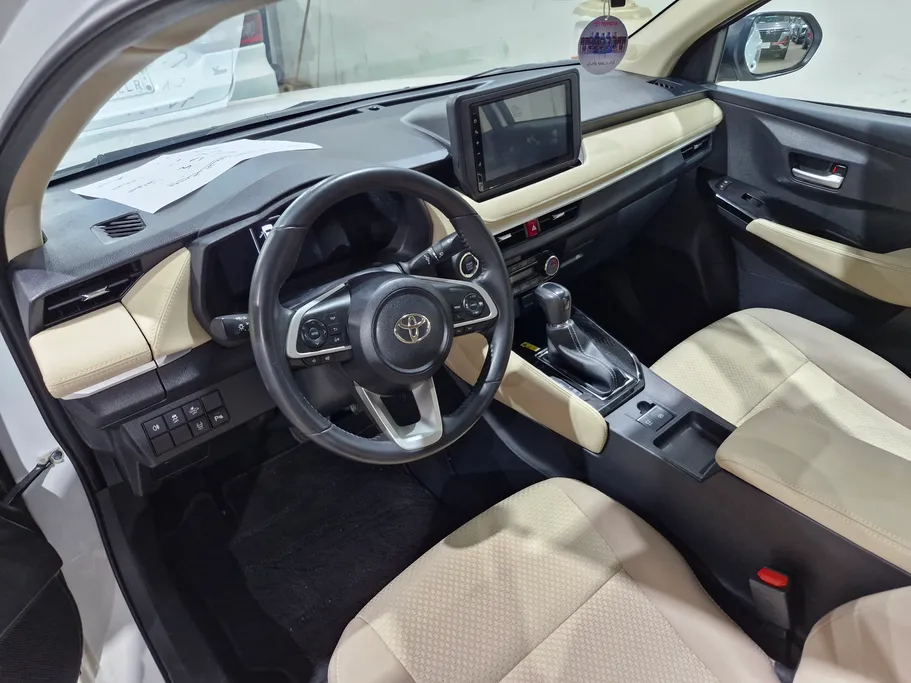 2024 Toyota Yaris  YX 