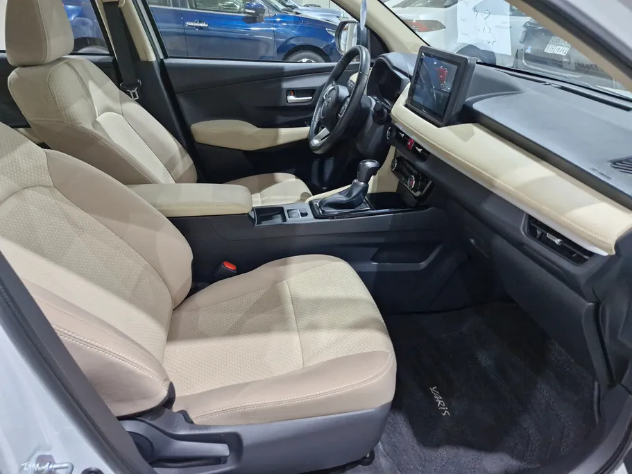 2024 Toyota Yaris  YX 