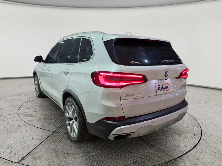 بي ام دبليو الفئة اكس 5 xDrive 40i 2021 