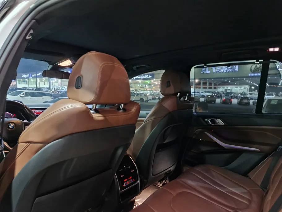 بي ام دبليو الفئة اكس 5 xDrive 40i 2021 