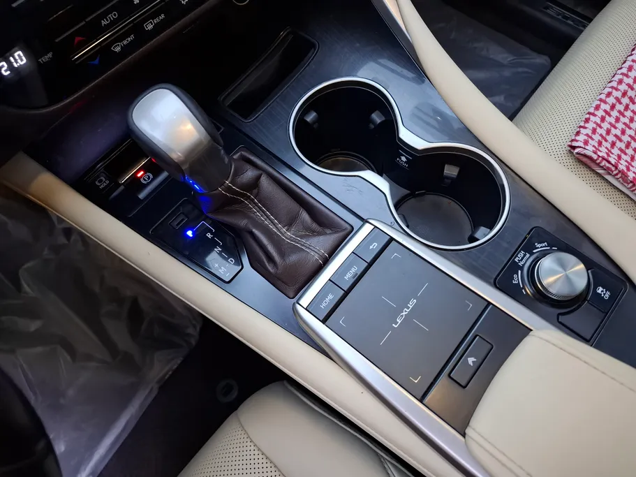 لكزس RX 350 2020 