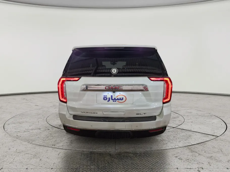 2022 GMC Yukon SLT 