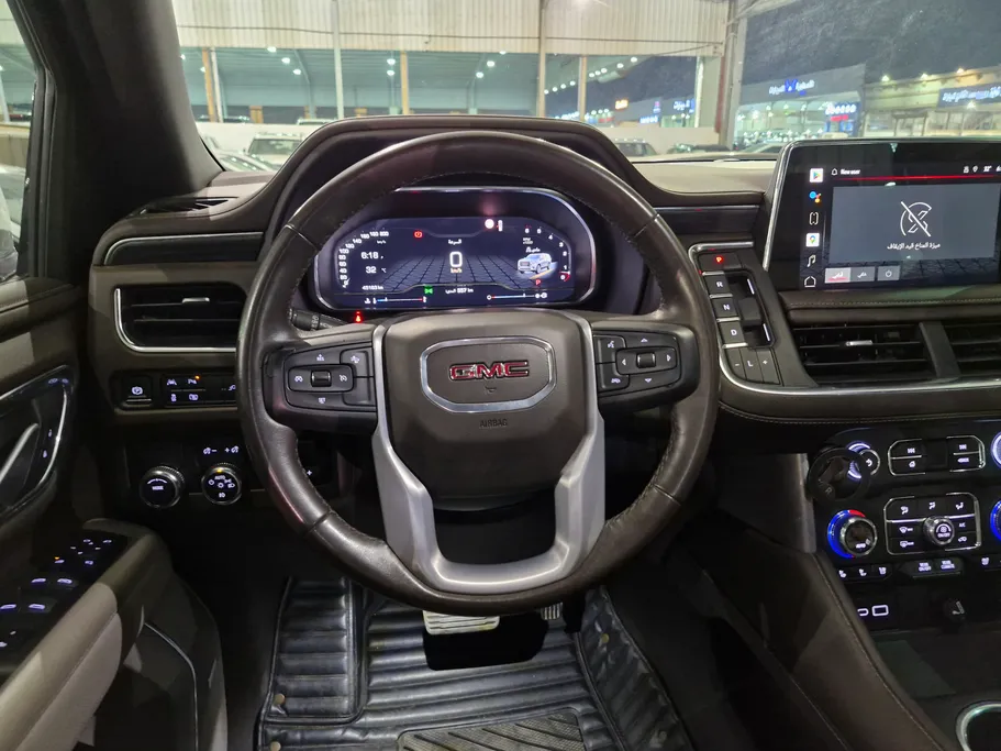 2022 GMC Yukon SLT 