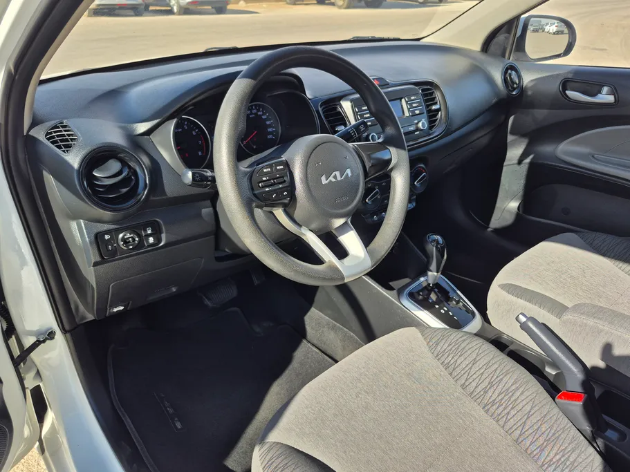 2023 Kia Pegas LX 