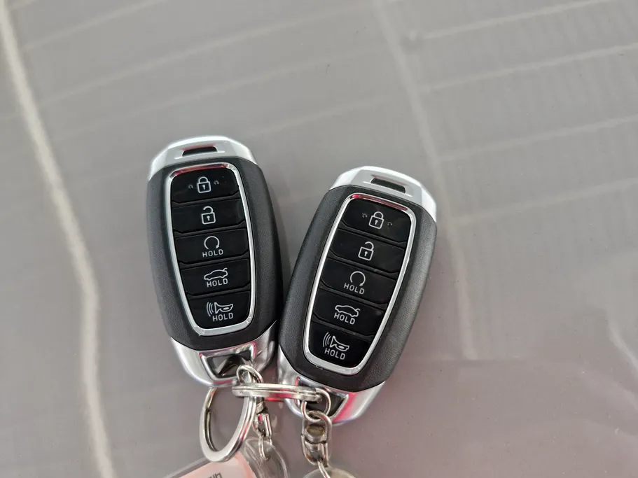 2023 Hyundai Elantra PREMIUM 