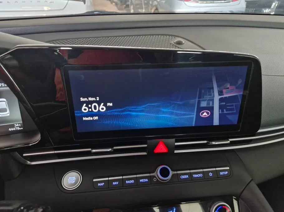 2023 Hyundai Elantra PREMIUM 