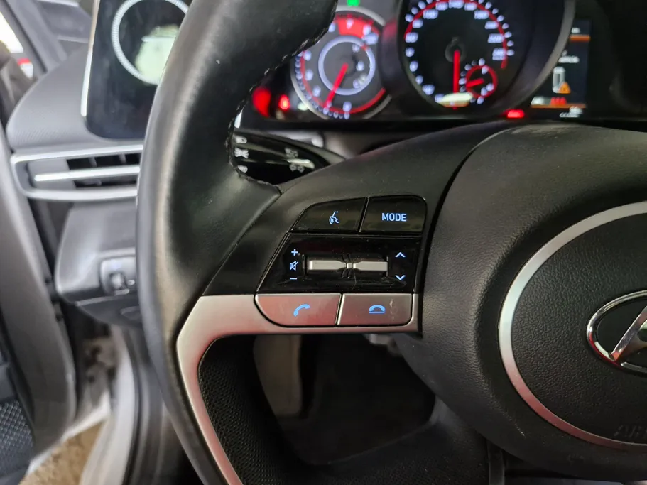 2023 Hyundai Elantra PREMIUM 