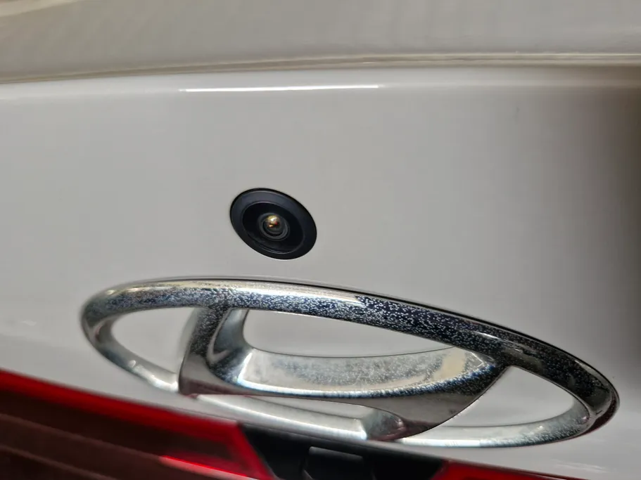 2023 Hyundai Elantra PREMIUM 