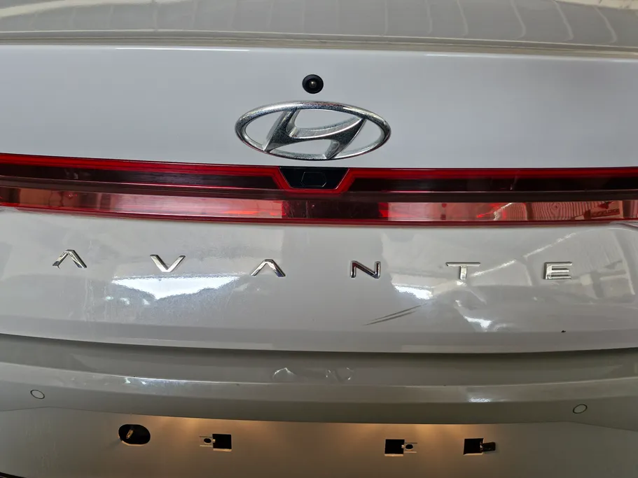2023 Hyundai Elantra PREMIUM 