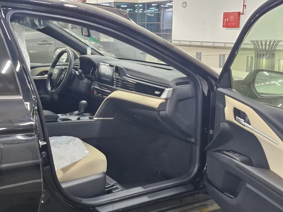 2025 Toyota Camry  E 