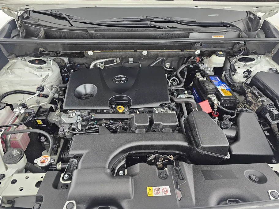 تويوتا راف فور LE 2022 