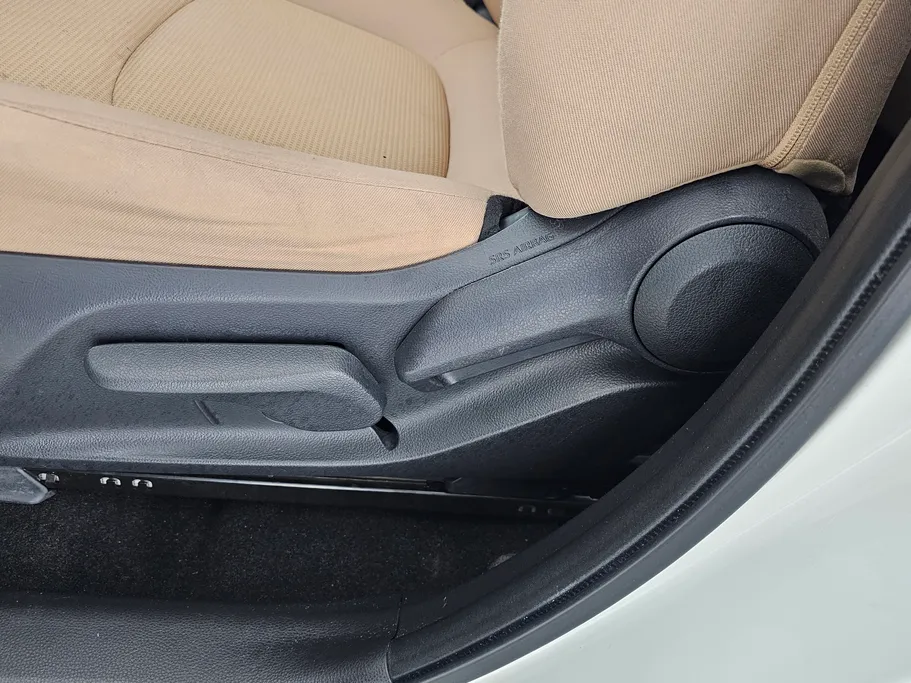 تويوتا راف فور LE 2022 