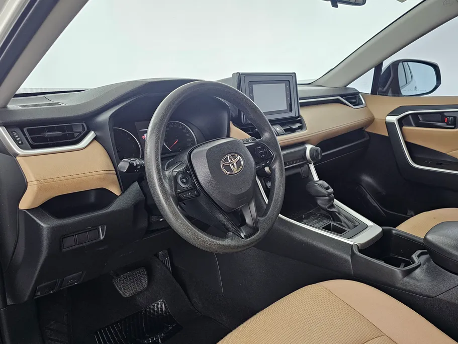 تويوتا راف فور LE 2022 