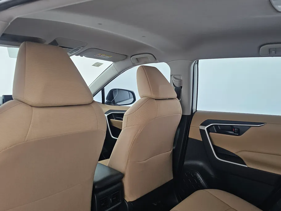 تويوتا راف فور LE 2022 