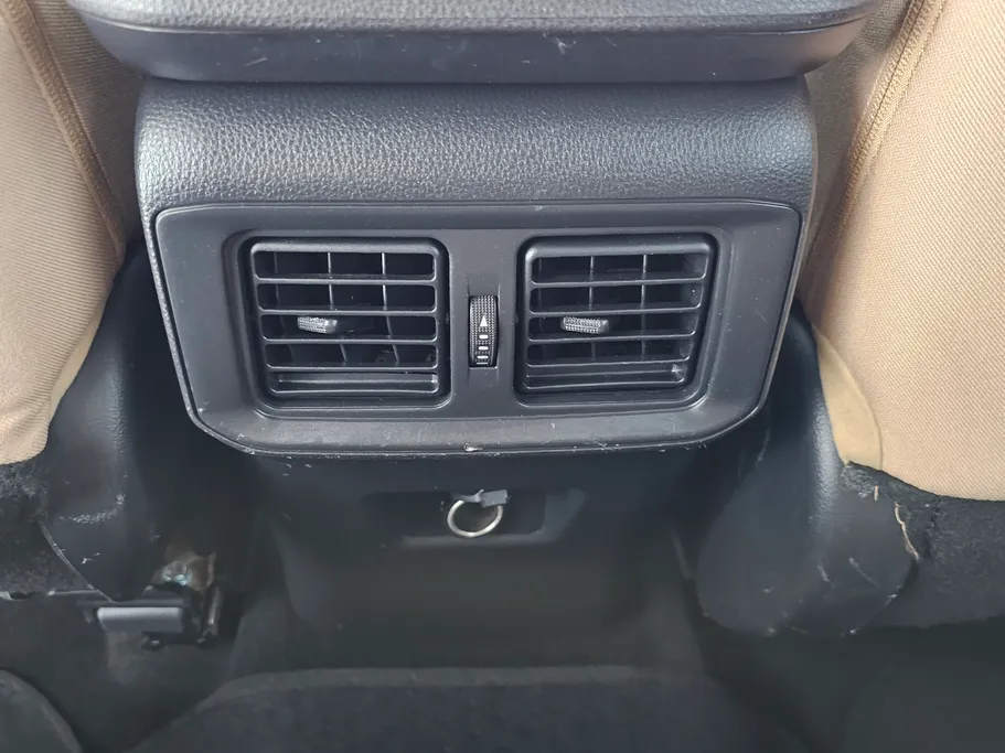 تويوتا راف فور LE 2022 