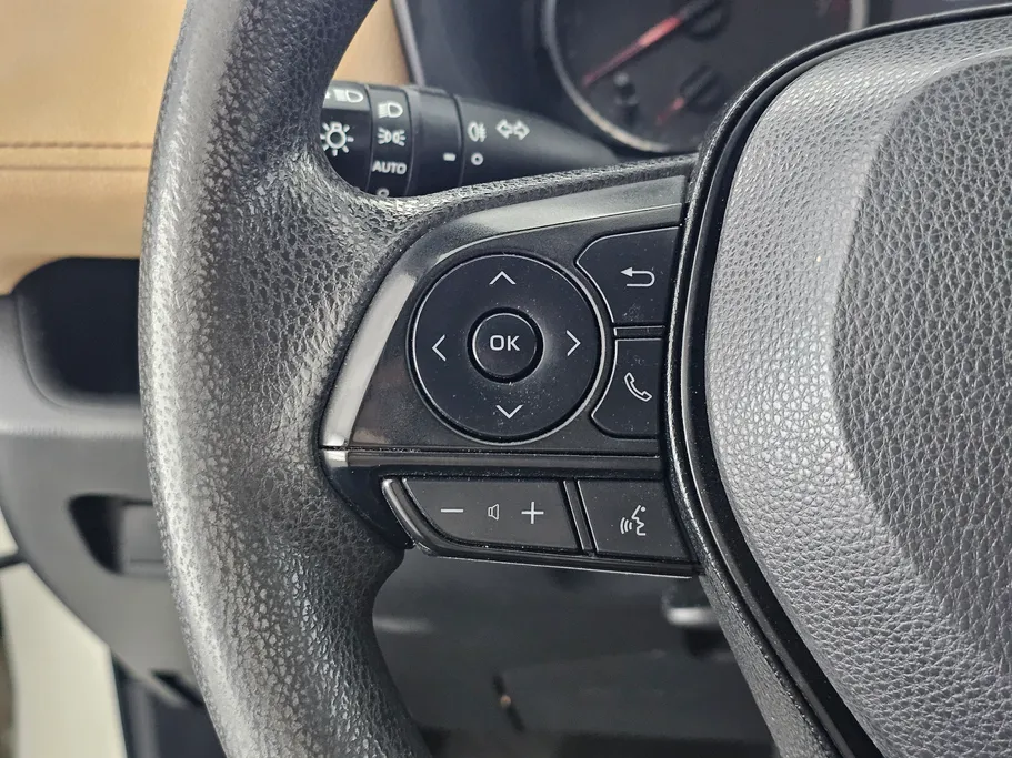 تويوتا راف فور LE 2022 