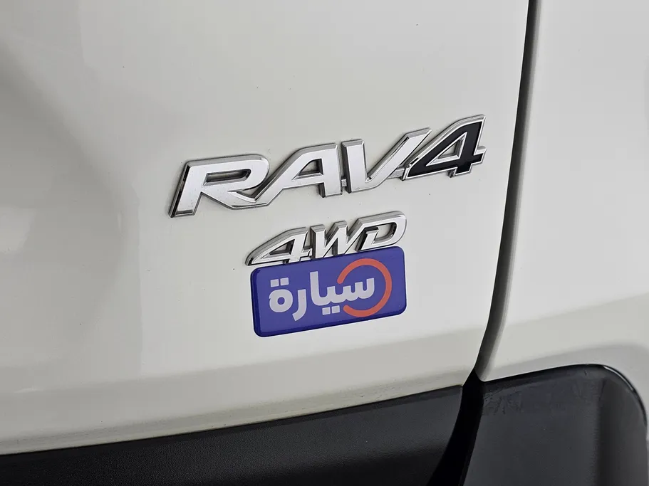 تويوتا راف فور LE 2022 