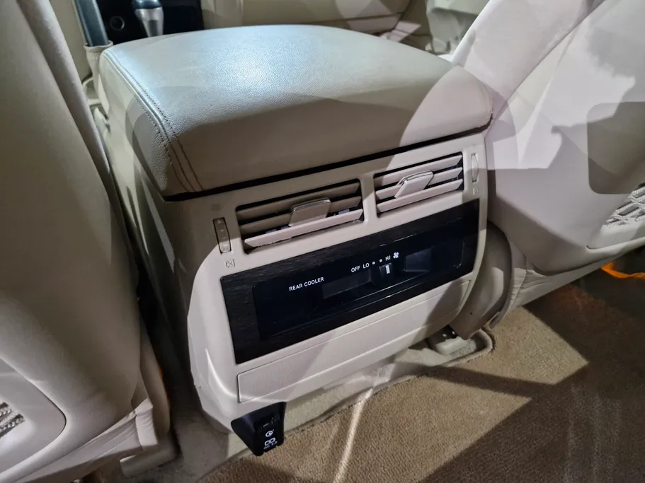 2020 Toyota Land Cruiser Grand Touring 