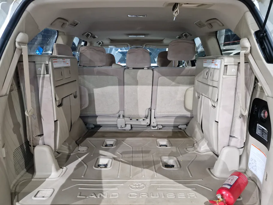 2020 Toyota Land Cruiser Grand Touring 