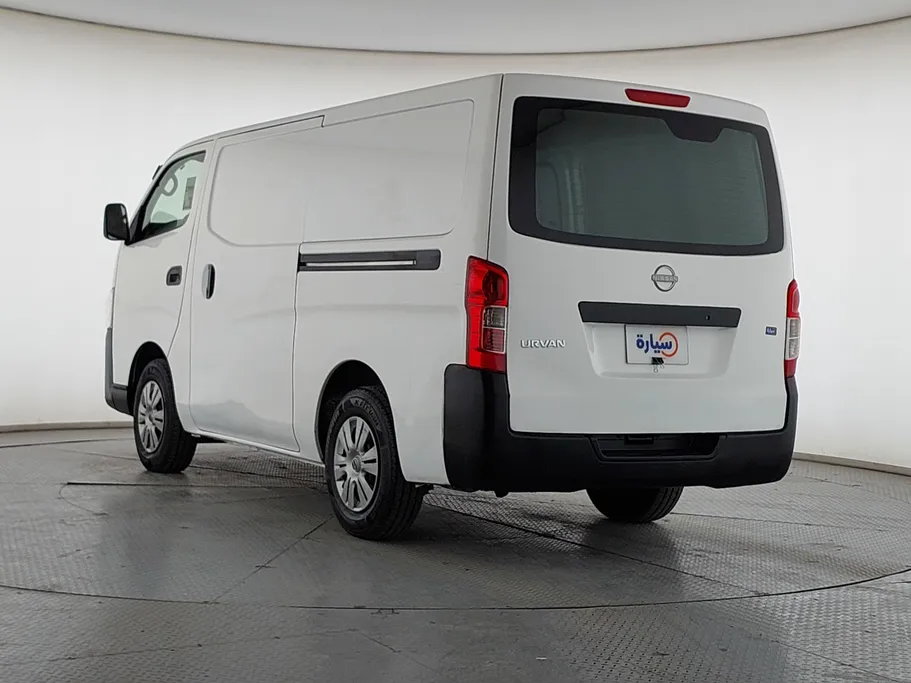 نيسان باص اورفان بضاعة 2023 