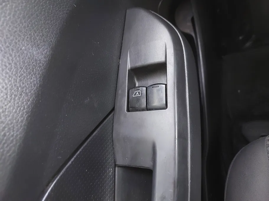 نيسان باص اورفان بضاعة 2023 