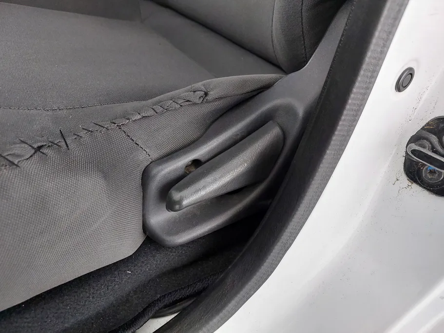 نيسان باص اورفان بضاعة 2023 