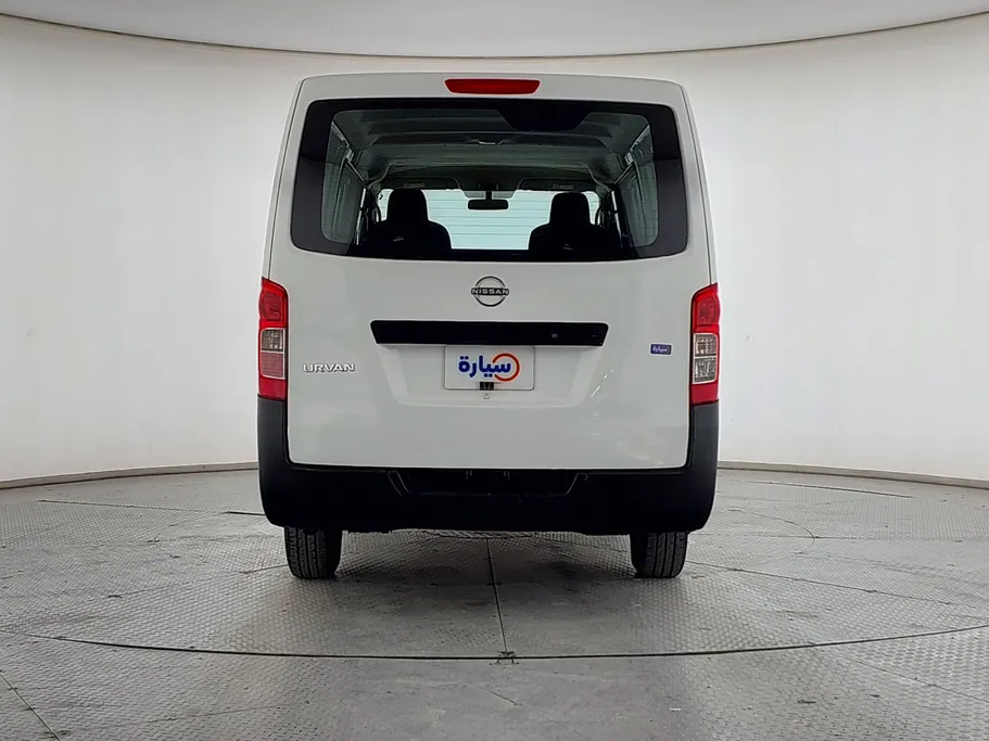 نيسان باص اورفان بضاعة 2023 