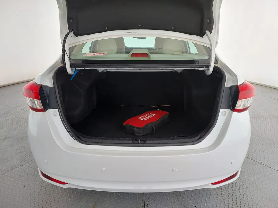 2021 Toyota Yaris  Y 