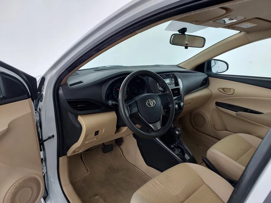 2021 Toyota Yaris  Y 