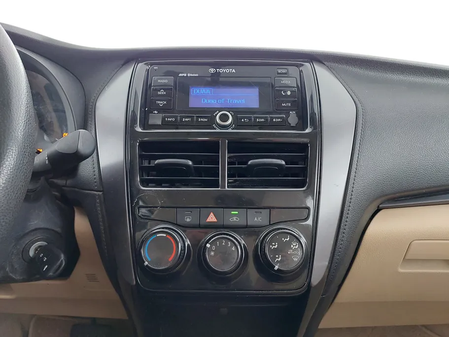 2021 Toyota Yaris  Y 