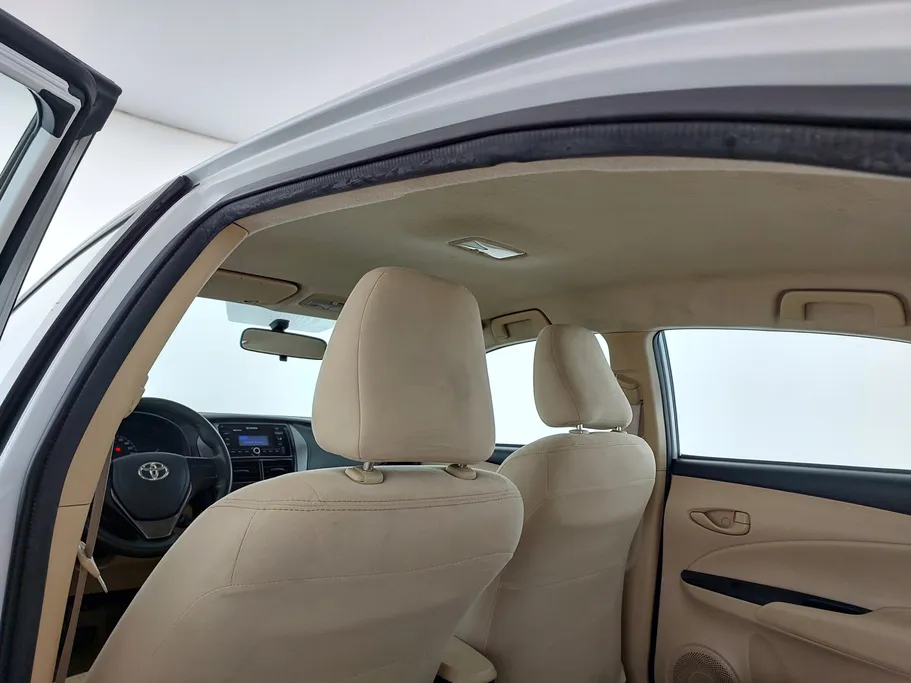 2021 Toyota Yaris  Y 