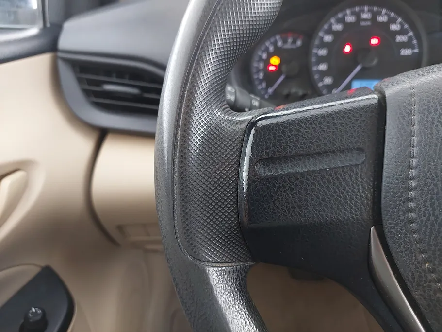 2021 Toyota Yaris  Y 