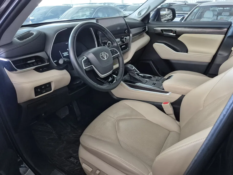 2023 Toyota Highlander Limited 