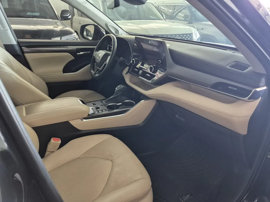 2023 Toyota Highlander Limited 