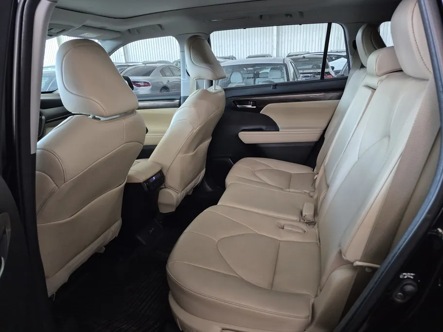 2023 Toyota Highlander Limited 