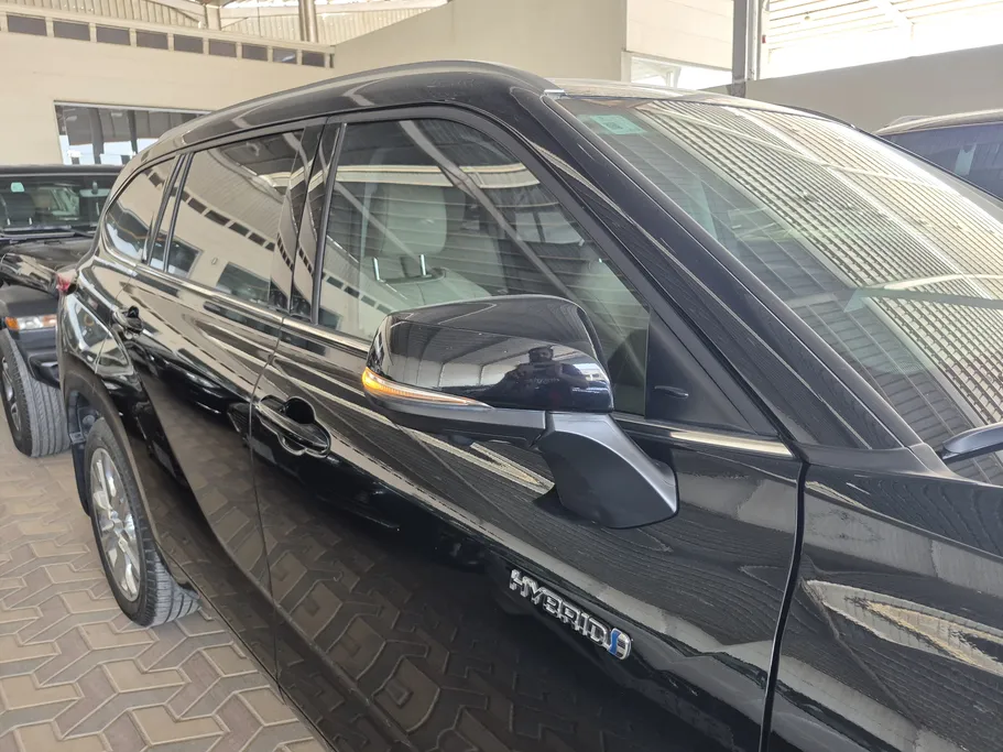 2023 Toyota Highlander Limited 