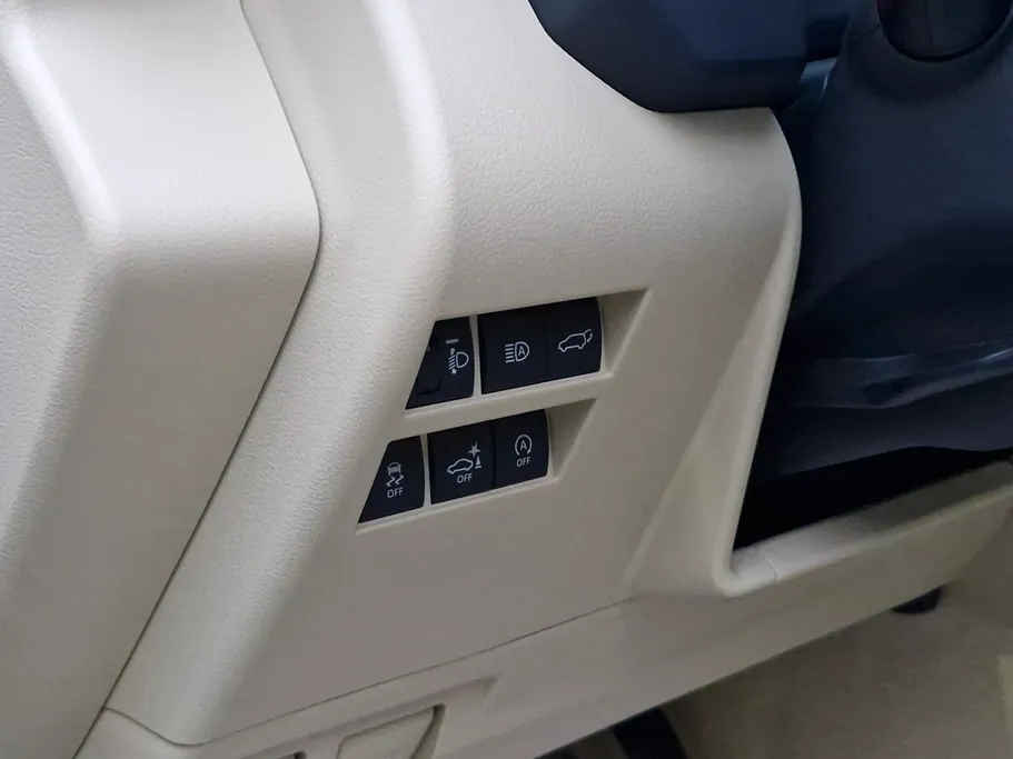 2025 Toyota Land Cruiser GXR4 