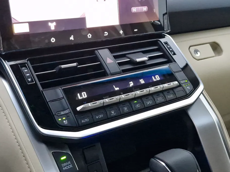 2025 Toyota Land Cruiser GXR4 