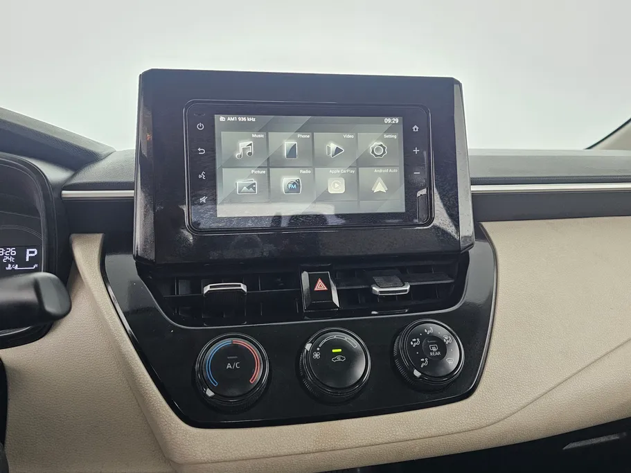 تويوتا كورولا XLI 2023 