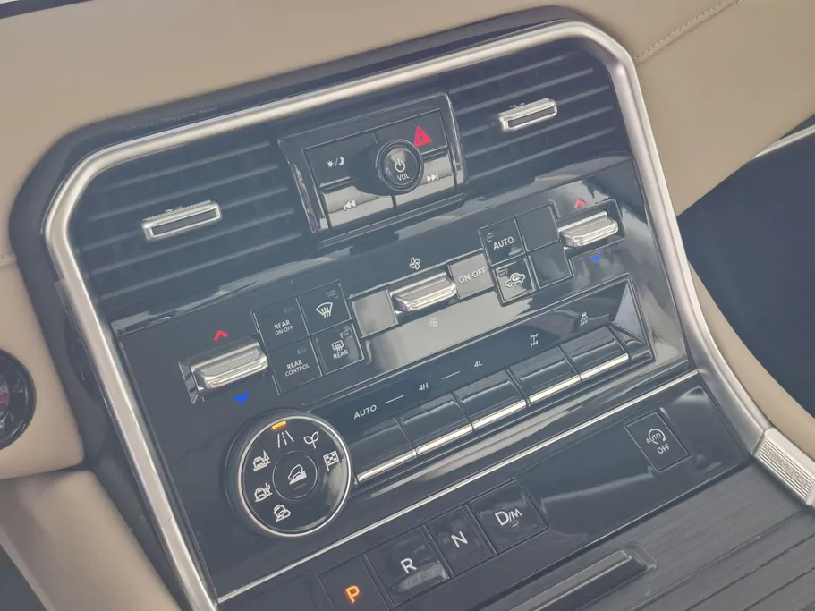 نيسان باترول SE 2025 