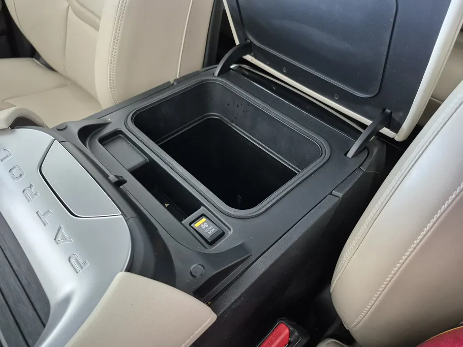 نيسان باترول SE 2025 