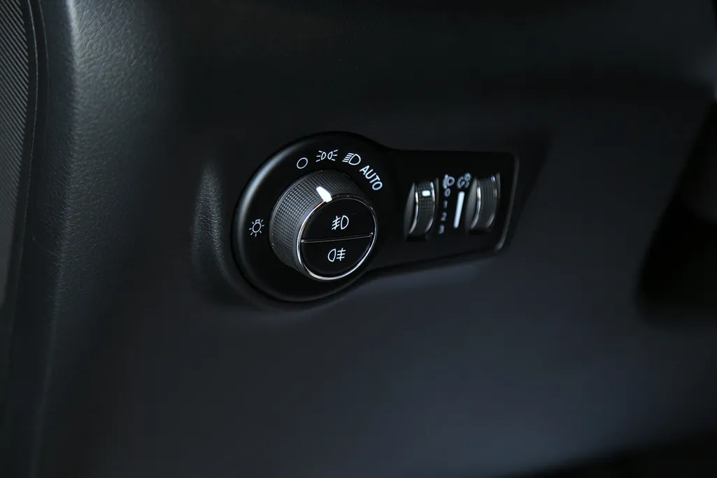 جيب كوماندر ليمتد بلس 2026 