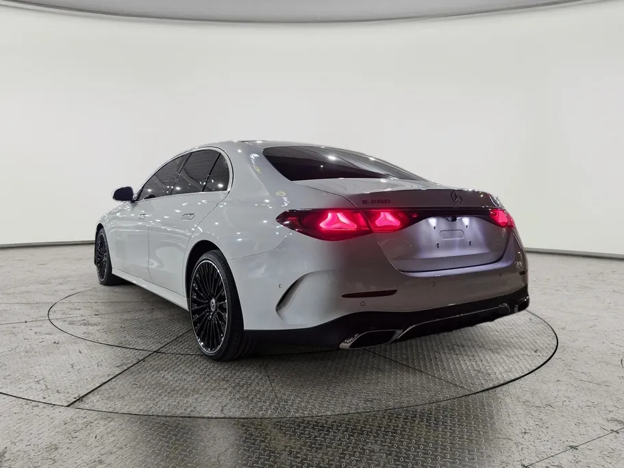 2024 Mercedes E 200 