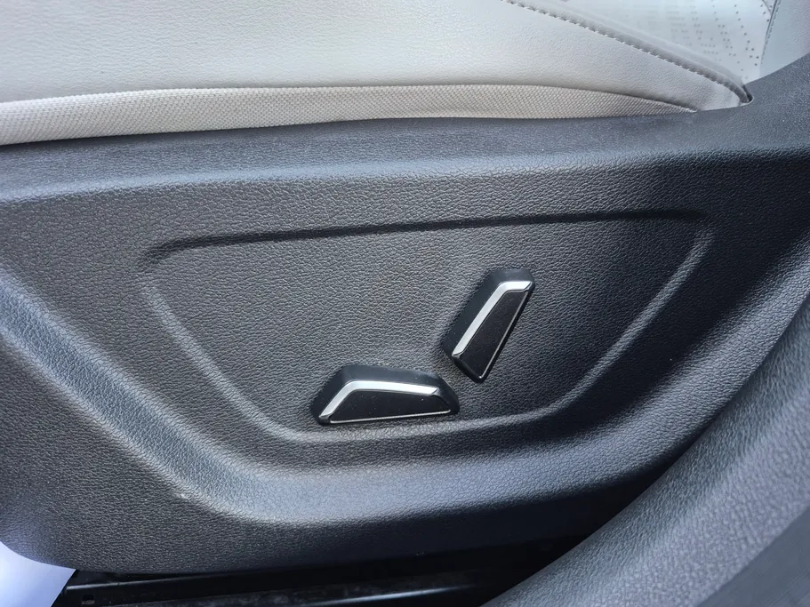 2023 Geely Emgrand GF 