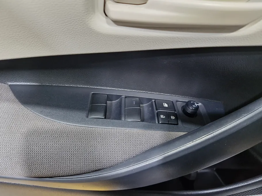 تويوتا كورولا XLI 2023 