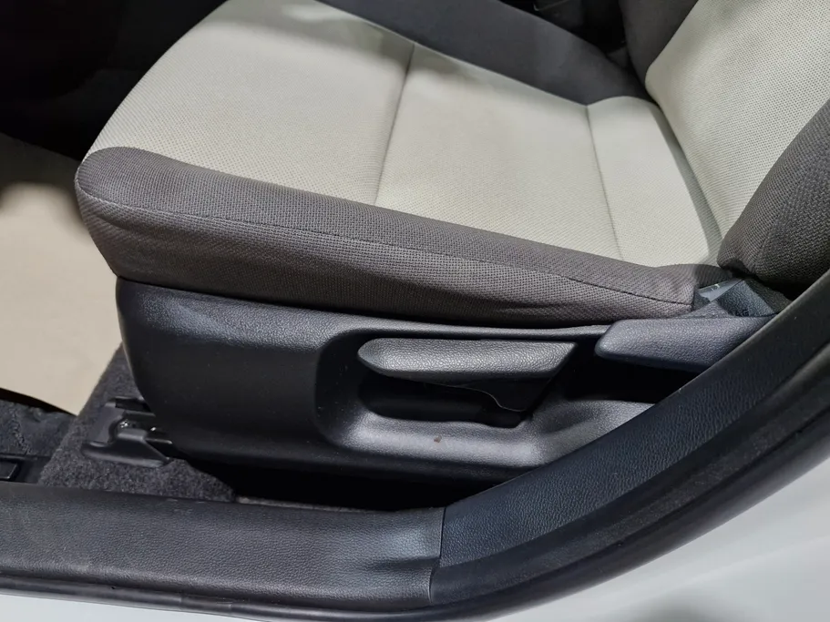 تويوتا كورولا XLI 2023 