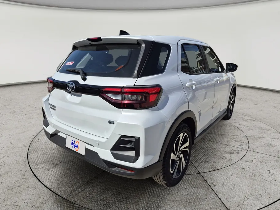 2024 Toyota Raize XLE 