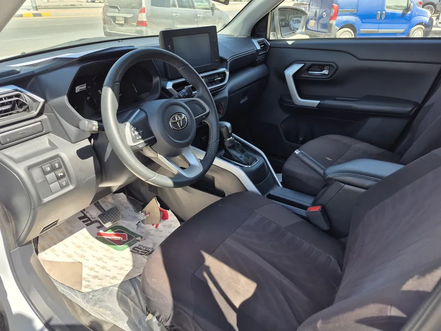 2024 Toyota Raize XLE 